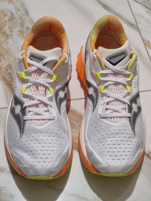 Оригінал 100% чоловічі кросівки Saucony Endorphin speed 4  EUR  46