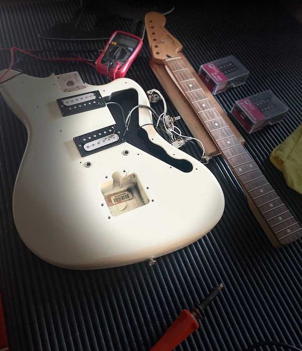 Dualibi Luthieria | Luthier Daniel - Setup, Manutenção, Pintura e Construção