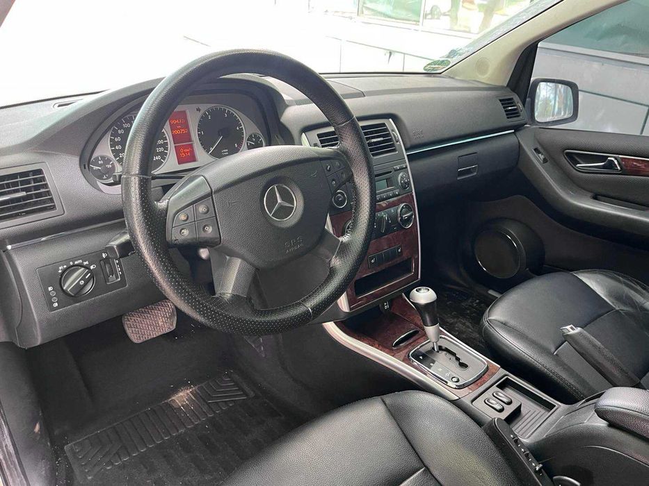 Продам Mercedes-Benz B-Class 2.0 дизель на АКПП