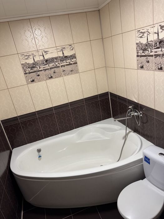 Житло Плай! Здається затишний будинок без господарів.