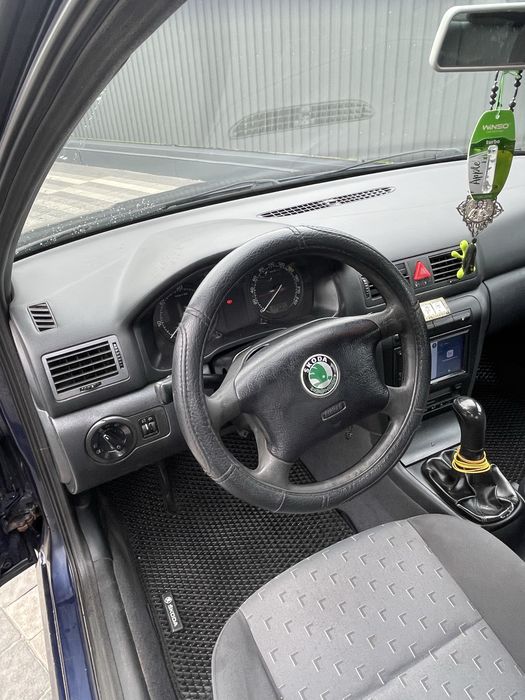 Skoda  Octavia tyr