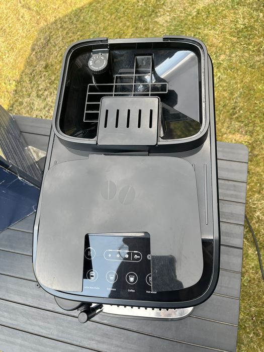 Автоматична кавомашина Delonghi Magnifica EVO 2024 рік  із Німеччини