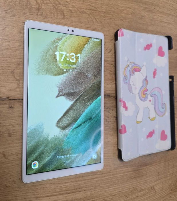 Tablet Samsung TAB A7 Lite T220 3/32GB srebrny etui gratis