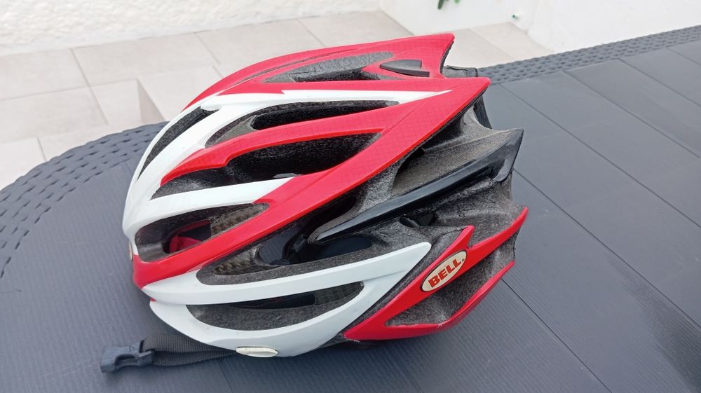 Capacete marca  Bell