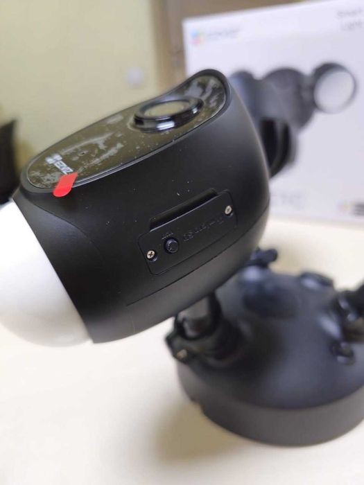 Відеокамера EZVIZ LC1C IP 2МП (2.8мм) Wi-Fi black