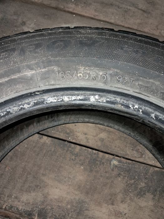 Oddam za darmo opony zimowe R15/185/65