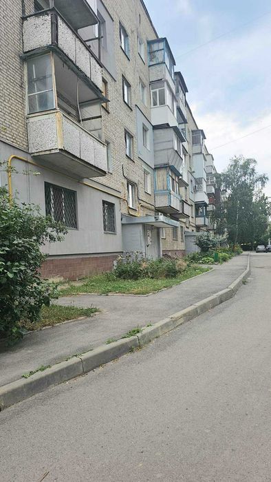 Продаж 1 к. квартири Залютино 10 хв. Холодна Гора