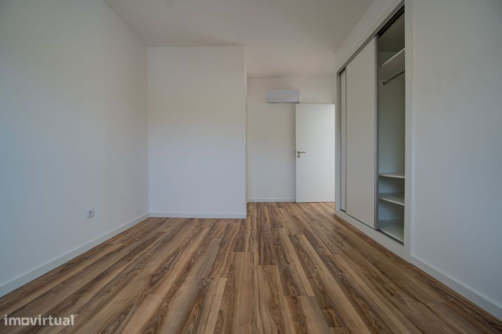 Moradia Isolada com três quartos.