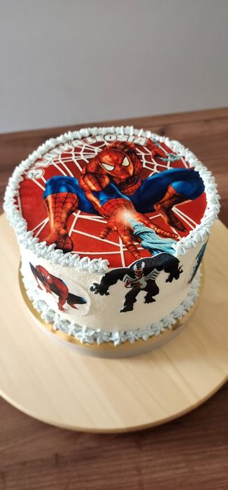 Tort na urodziny torcik urodzinowy