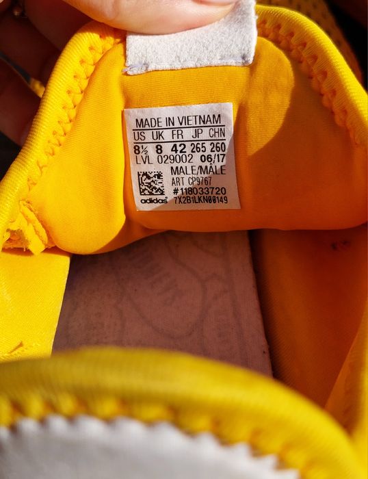 кросівки adidas Pharrell Williams Tennis Hu