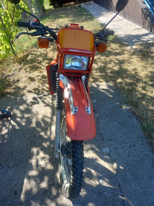 Мотоцикл марки Honda