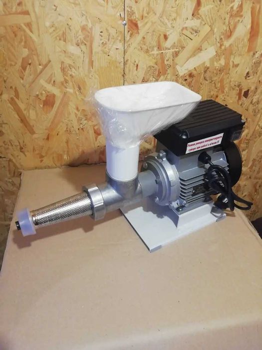 Соковыжималка шнековая ТШМ-2 для томатов, винограда.