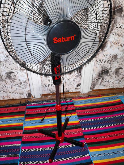 Продам винтилятор Saturn.