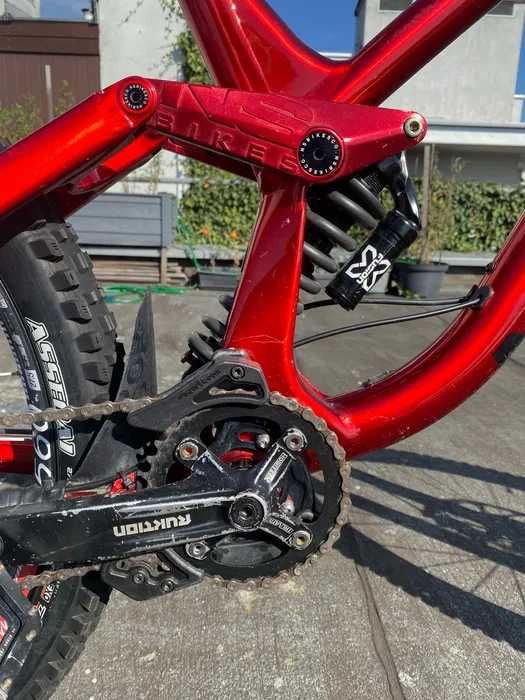 OLD MOUNTAIN VINTAGE NORAs FLAME ￼￼1000 OLD MOUNTAIN VINTAGE NORAs FLAME ￼￼1000