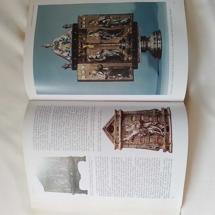 HISTÓRIA DA ARTE PORTUGUESA NO MUNDO (1415-1822) Autor   Pedro Dias  Editora     Circulo de Leitores 1999