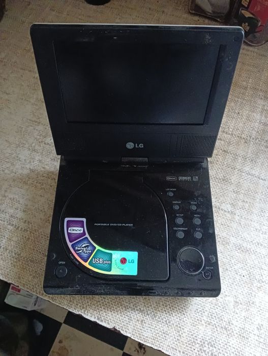 DVD LG +Bateria akumulator  do przenośnego DVD