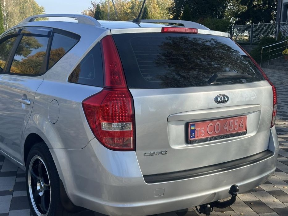 легковий автомобіль