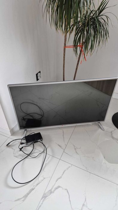 Telewizor LG 42 cale  TV LG 42 cale + Dekoder 100%