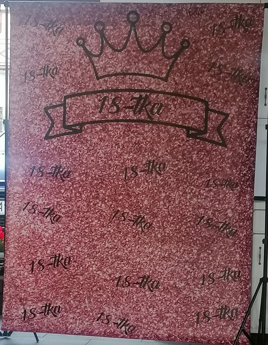 Ścianka, tło, osiemnastka 18