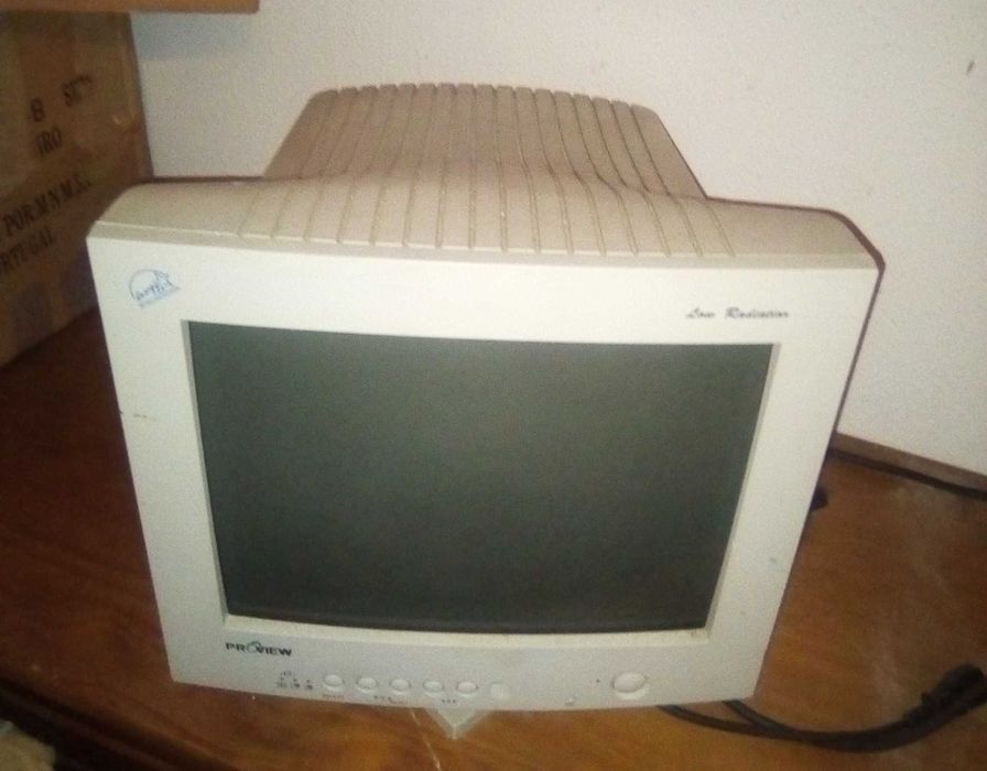 Material informático antigo