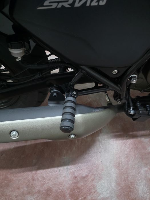 Moto qj srv 125 garantia 5 anos como nova