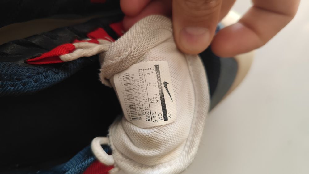 Кроссовки nike 39р оригинал