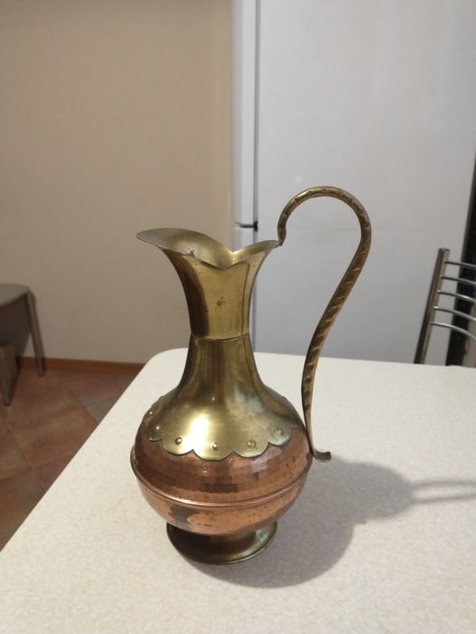 Mosiężny dzban 31 cm wysokość
