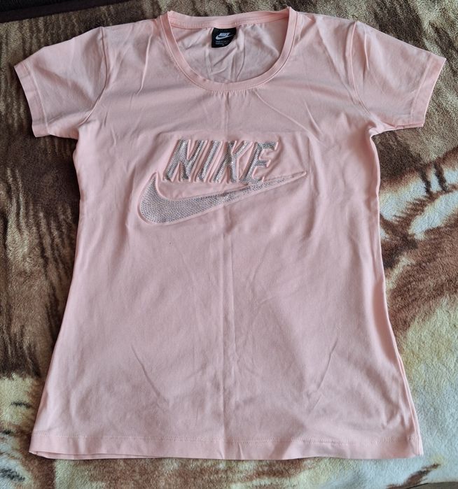 T-shirt damski M Nike