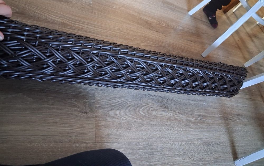 Балконне кашпо з ротангу