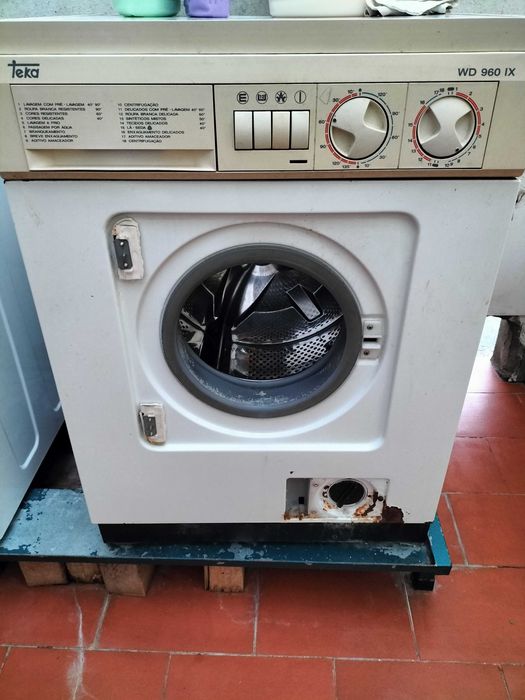 Maquina lavar avariada