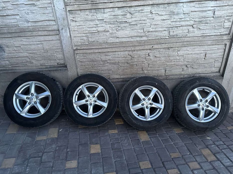R16 5 114.3 Комплект привезений з європи