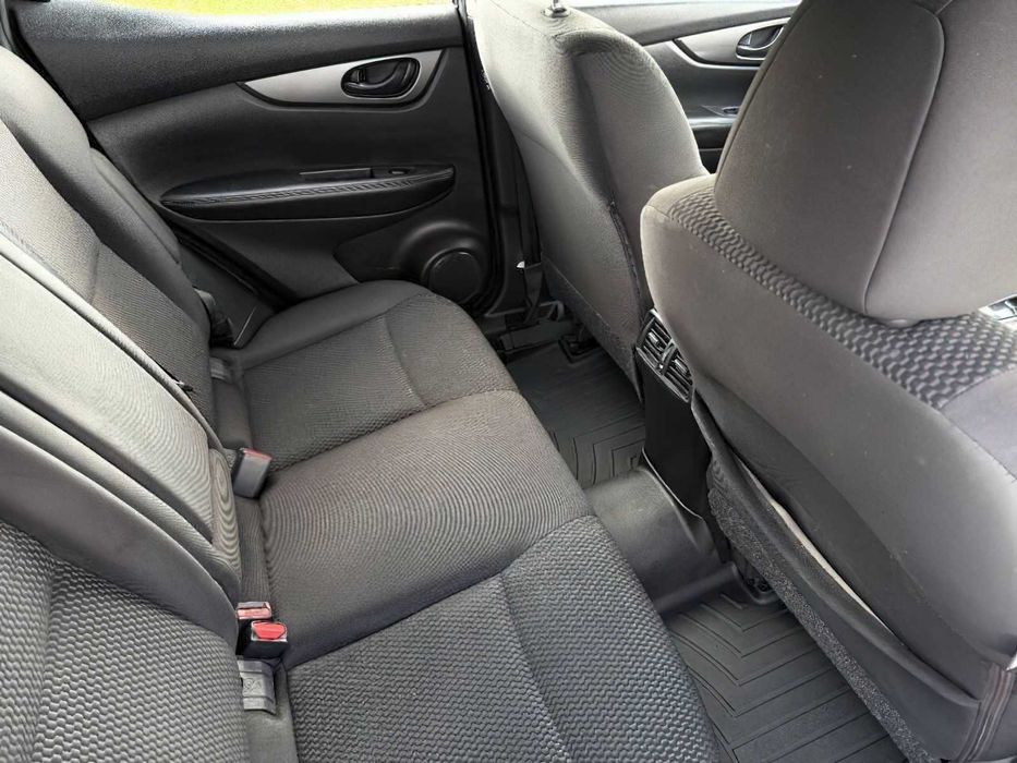 Nissan Rogue Sport S      2022