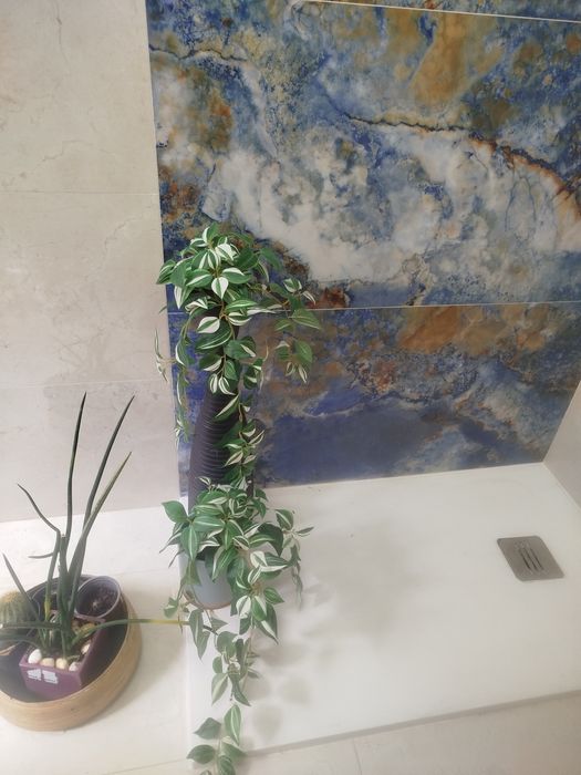 Pack 4 Plantas Artificiais Suspensas – Ideal para Casa de Banho / Interiores