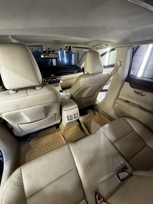 Продам  Lexus ES 300 H