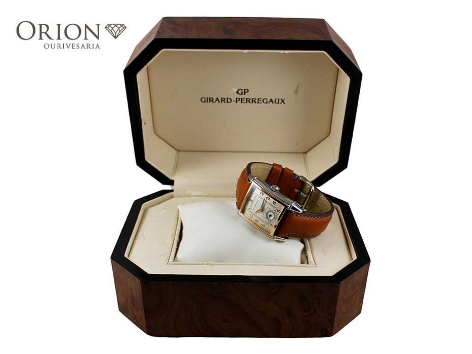 Girard-Perregaux Vintage 1945 // Box & Papers