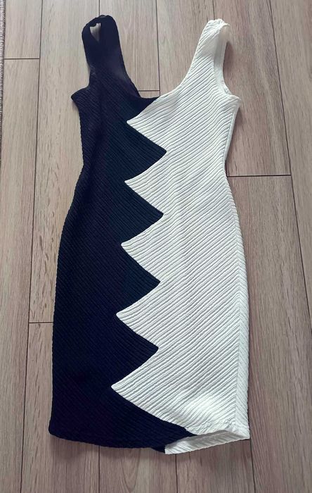 sukienka black&white