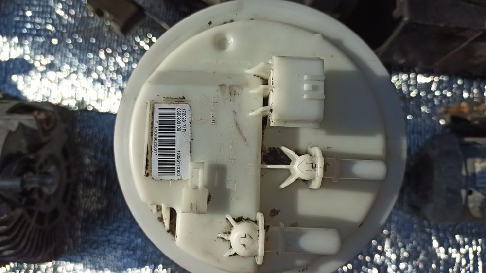 Паливний насос в бак рено меган3,сценік3 1.5,1.6dci