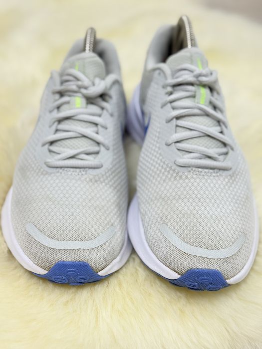 Жіночі кросівки Nike W Revolution 7