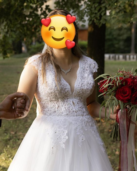 Sprzedam suknię ślubną śnieżno białą