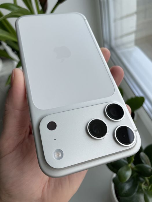 Як НОВИЙ Apple iPhone 17 Pro Max Silver 256 Gb Never Lock