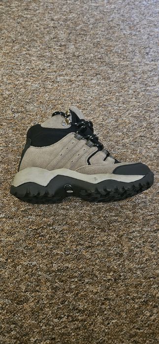 Sprzedam buty Trekkingowe Nr 3.8  Odbior osobisty