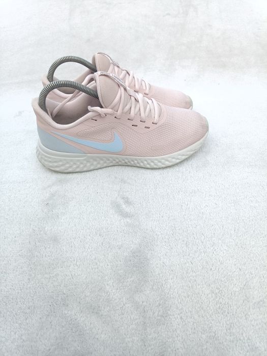 Женские кроссовки беговые Nike р40