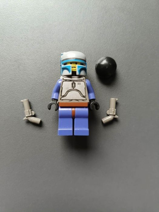 2002 LEGO star wars jango fett sw0053 wraz z jego rewolwerami oraz włosami z zestawu 7153