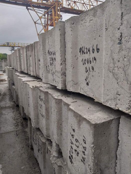 Залізобетонні плити перекриття,Фундаментні блоки. СКОЛЕ