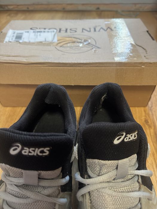 Продам кросівки asics 39 розмір