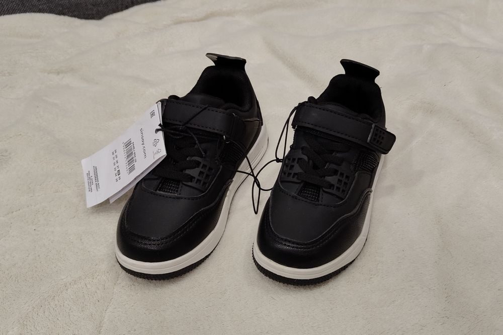 Nowe buty sportowe dla chłopca rozmiar 28