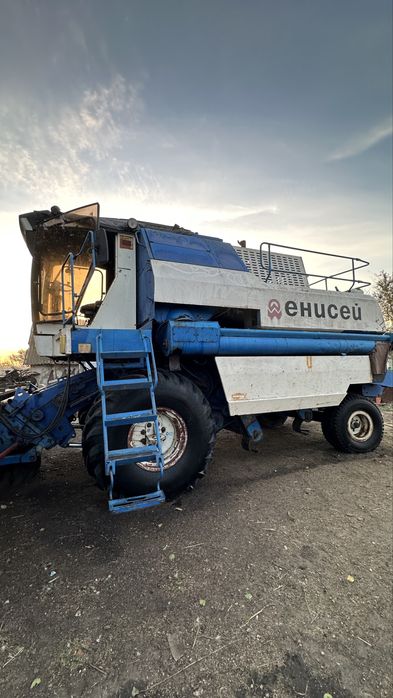 Комбайн Енисей 950