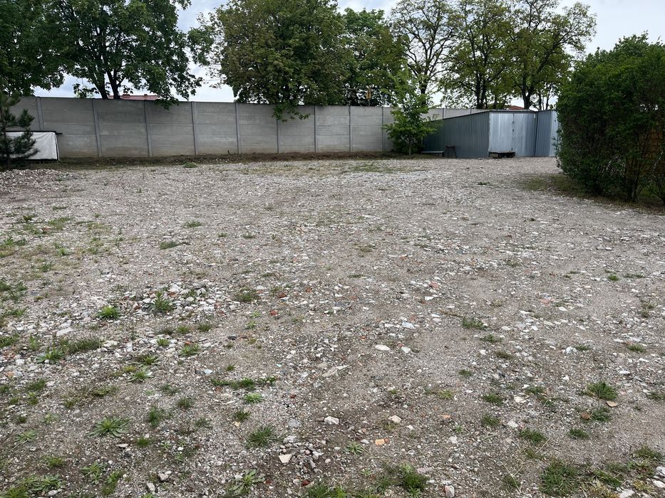 Wynajmę plac i biuro