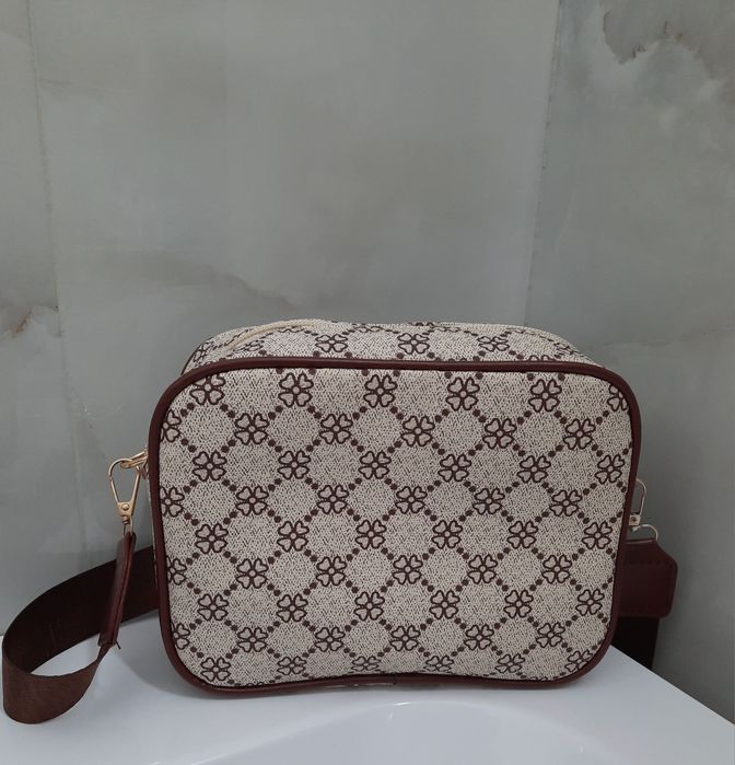 Сумка з ключницею