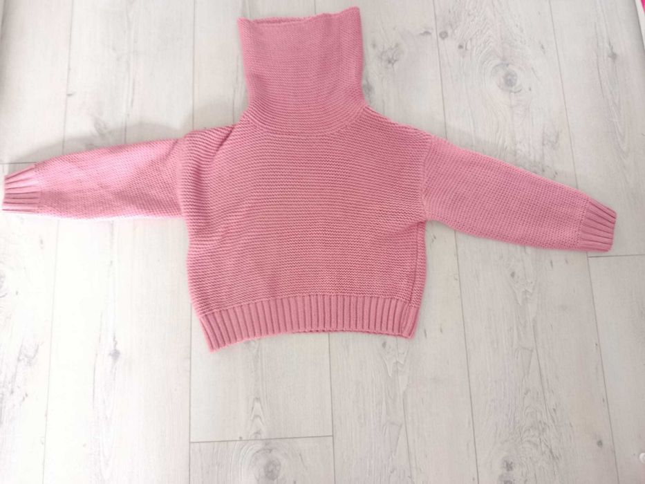 Sweterek różowy dziewczęcy